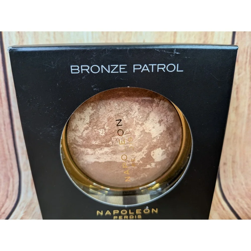 Napoleon Perdis Bronze Patrol Baked Bronzing Powder 8g Shimmer Luminous Finish